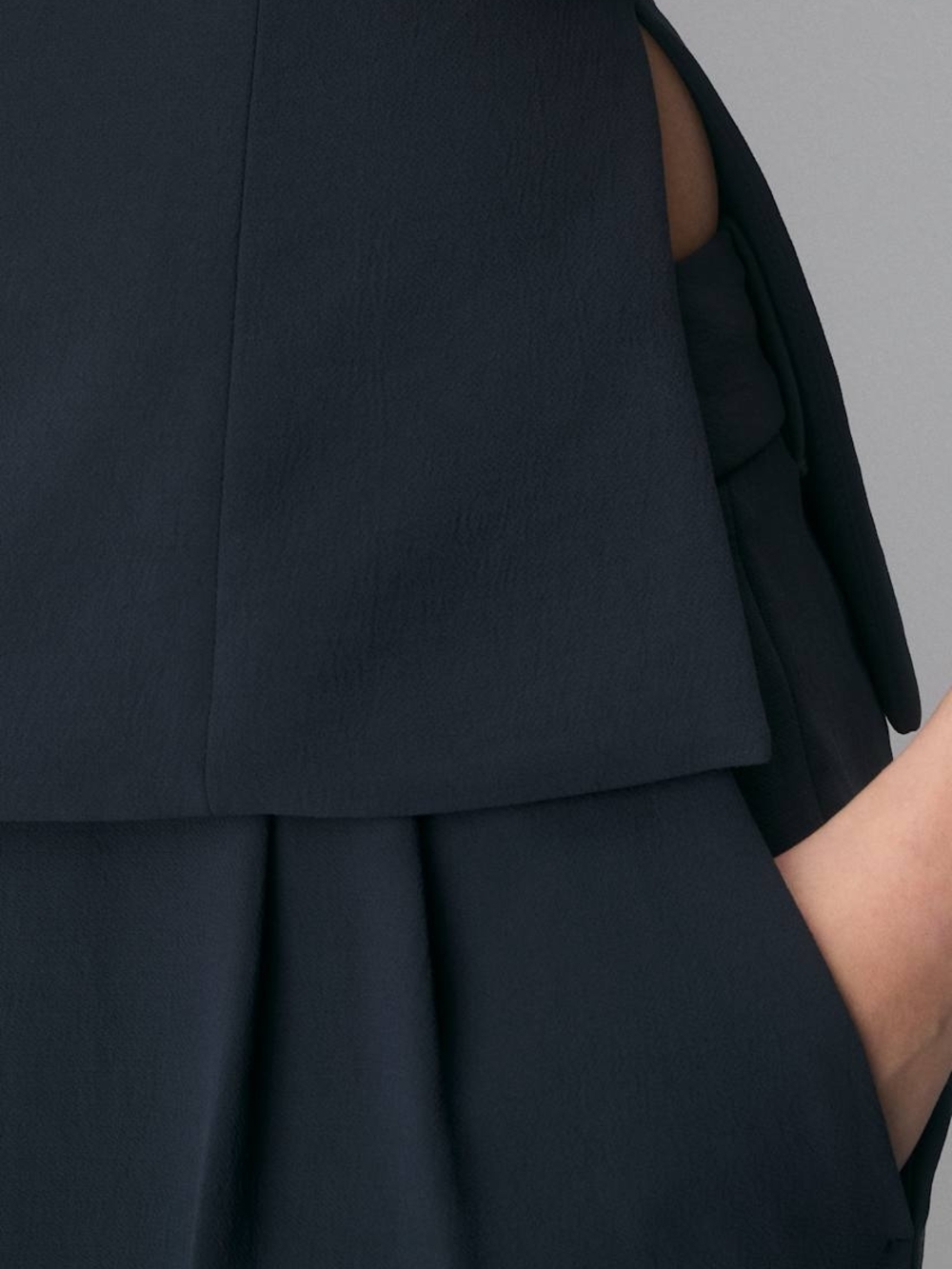 Aritzia NWT Strapless Posh Navy Peplum Top - Picture 8 of 15